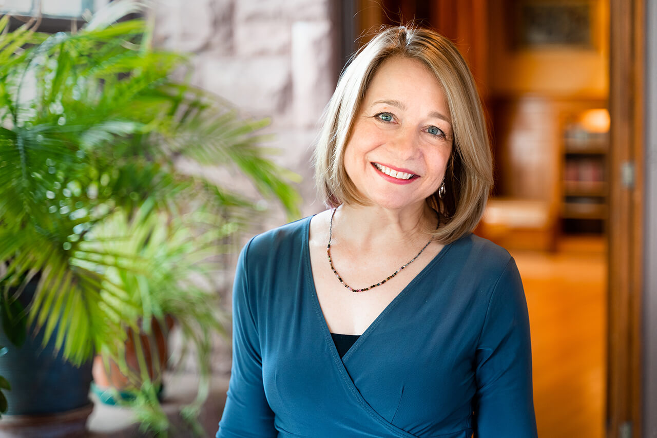 Theresa Gamble Staff Picture