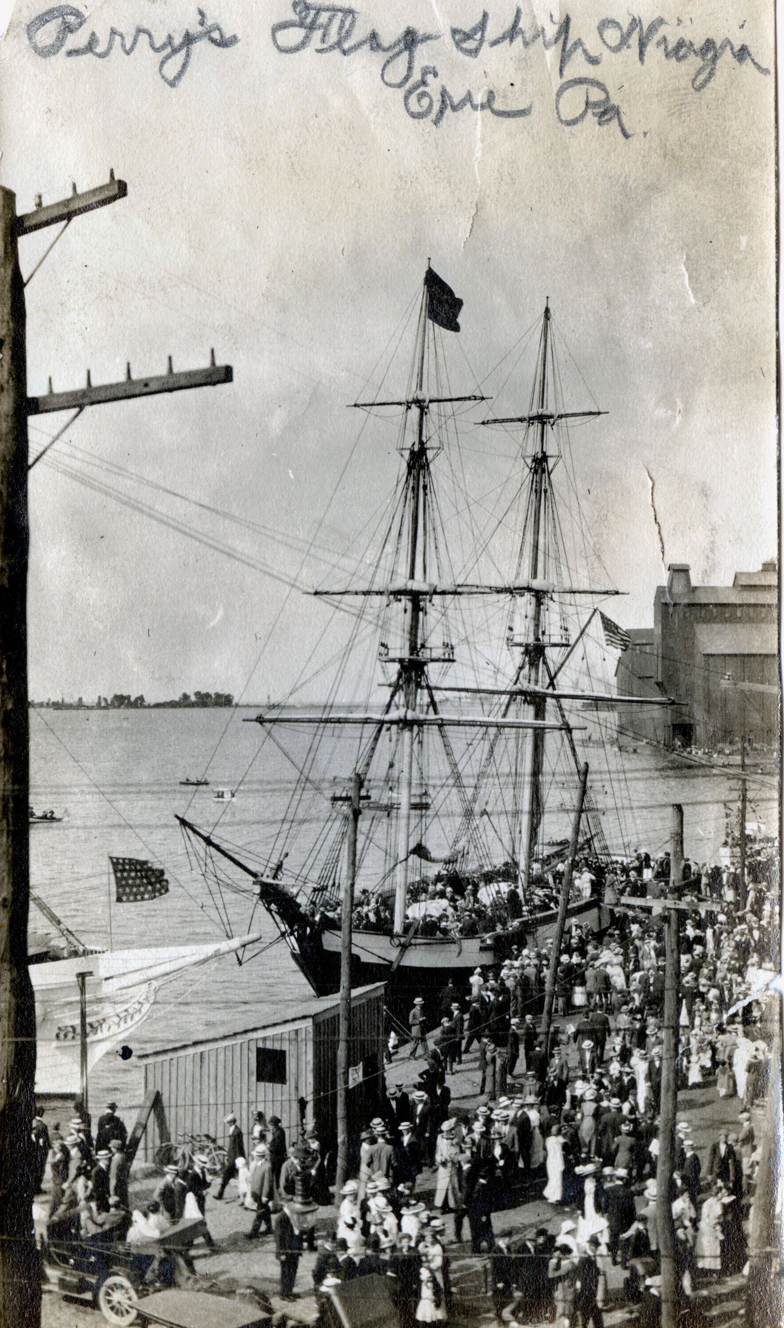 Niagara at Dock w crowds 1913