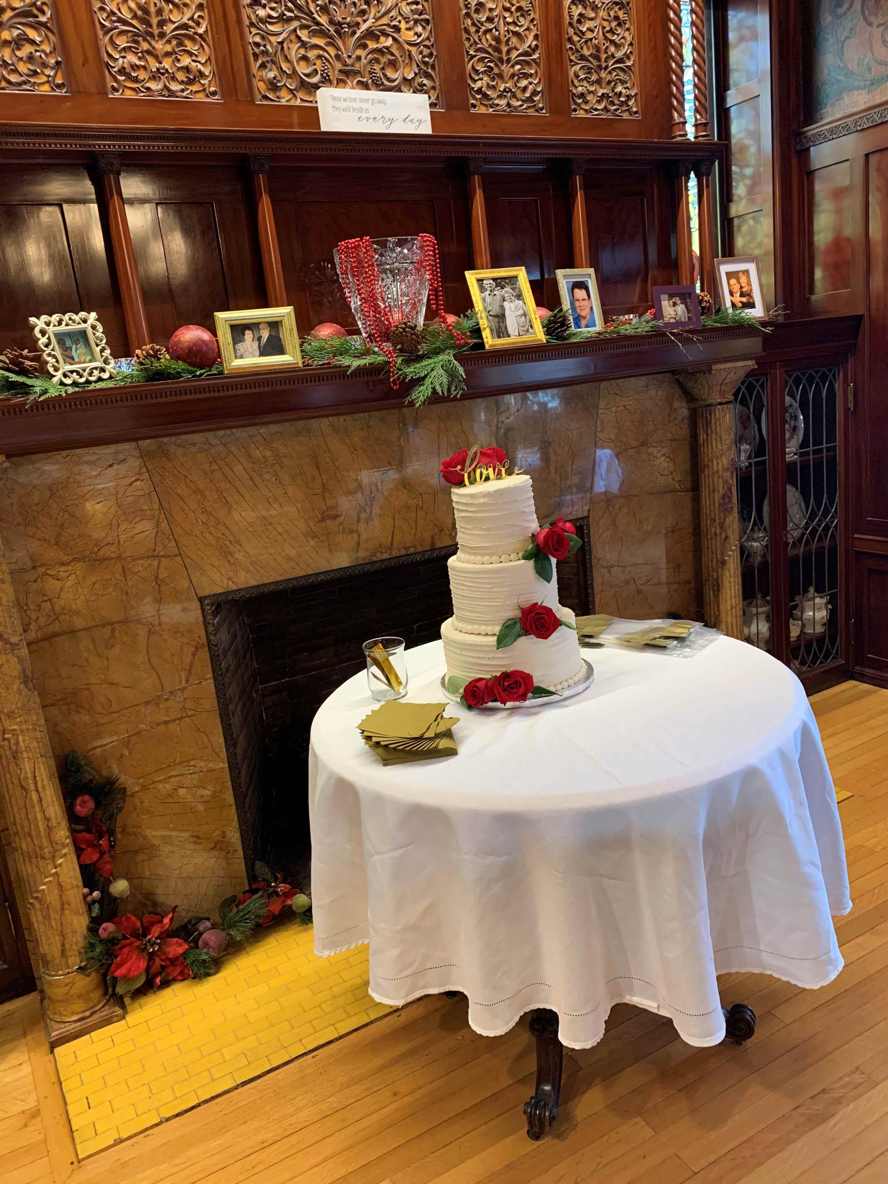 Wedding Cake Table v3